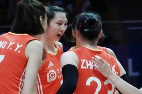 中国女排在比赛中受伤退赛，巴黎主帅表示担忧-jiuyou游戏