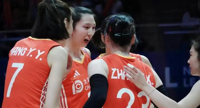 中国女排在比赛中受伤退赛，巴黎主帅表示担忧-jiuyou游戏  第1张